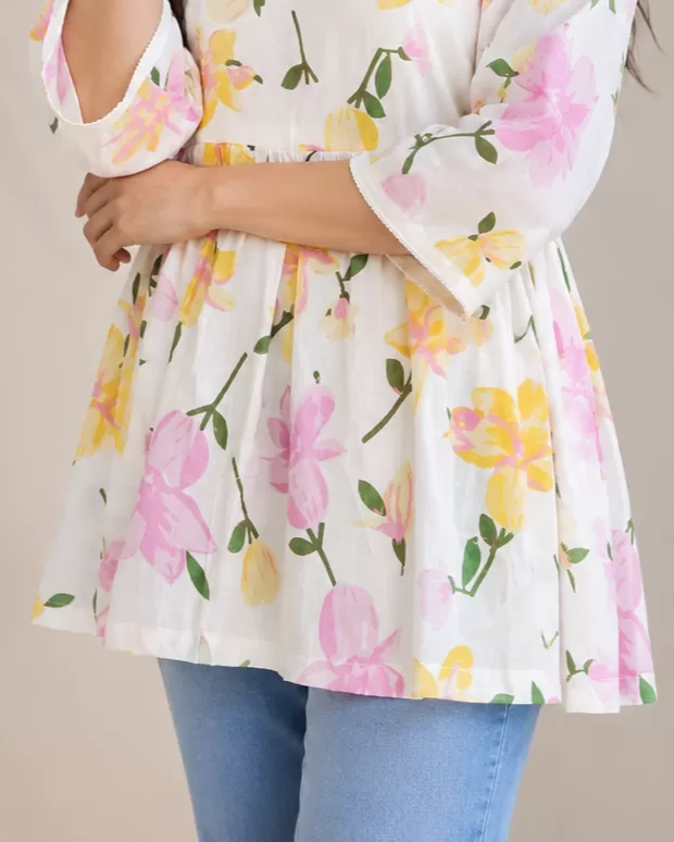 Bindaslook Floral print White Cotton Short Kurti for Women